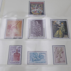 Collection timbres de France 1963-1972 neuf** complet an album.