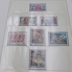 Collection timbres de France 1963-1972 neuf** complet an album.