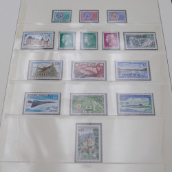 Collection timbres de France 1963-1972 neuf** complet an album.