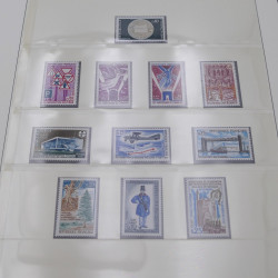 Collection timbres de France 1963-1972 neuf** complet an album.
