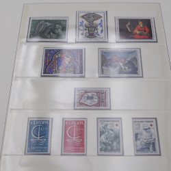 Collection timbres de France 1963-1972 neuf** complet an album.