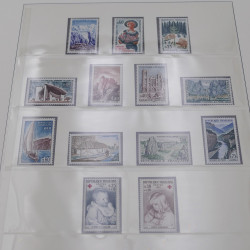 Collection timbres de France 1963-1972 neuf** complet an album.