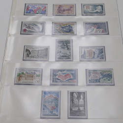 Collection timbres de France 1963-1972 neuf** complet an album.