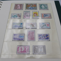 Collection timbres de France 1974-1981 neuf** complet an album.