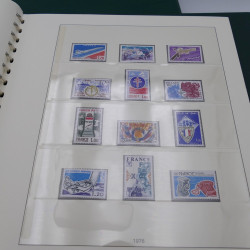 Collection timbres de France 1974-1981 neuf** complet an album.