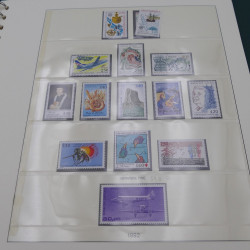 Collection timbres de France 1989-1997 neuf** complet en album.