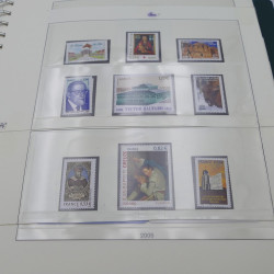 Collection timbres de France 1998-2005 neuf** complet en album.