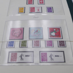 Collection timbres de France 1998-2005 neuf** complet en album.