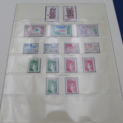 Collection timbres de France 1967-1981 neuf** en album.