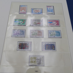 Collection timbres de France 1967-1981 neuf** en album.