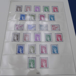 Collection timbres de France 1967-1981 neuf** en album.