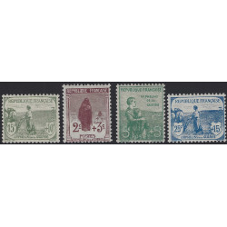 Orphelins de Guerre timbres de France N°148-151 neufs**.