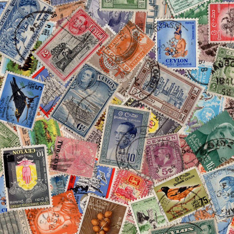 Ceylan 50 timbres de collection tous différents.