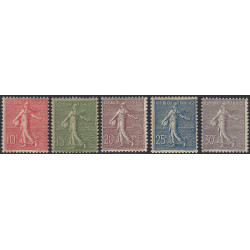 Semeuse lignée timbres de France N°129-133 série neuf**.