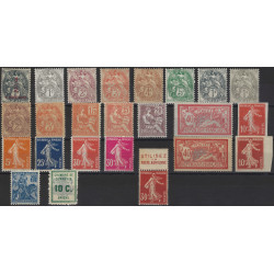 France 1900-1930 sélection de timbres neufs**.