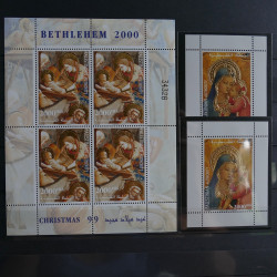 Collection timbres du monde neufs** et oblitérés.