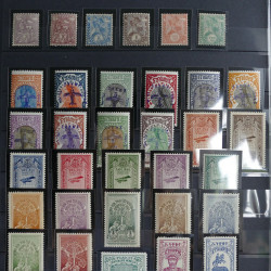 Collection timbres du monde neufs** et oblitérés.