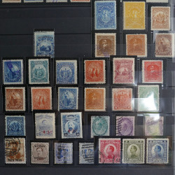 Collection timbres du monde neufs** et oblitérés.