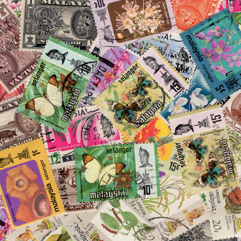 Selangor 25 timbres de collection tous différents.