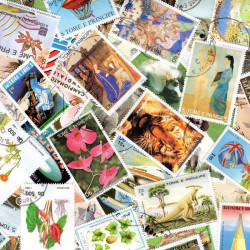 Saint Thomas 100 timbres de collection tous différents.
