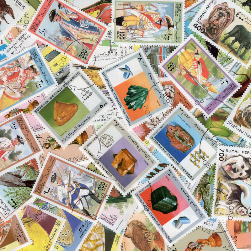 Somalie 50 timbres de collection tous différents.