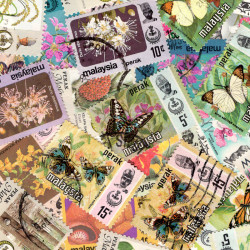 Perak 25 timbres de collection tous différents.