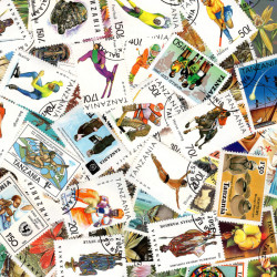 Tanzanie 50 timbres de collection tous différents.