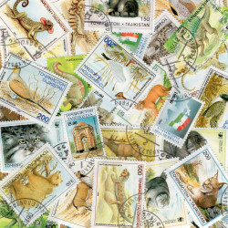 Tadjikistan 25 timbres de collection tous différents.