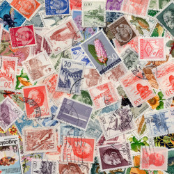 Yougoslavie 100 timbres de collection tous différents.
