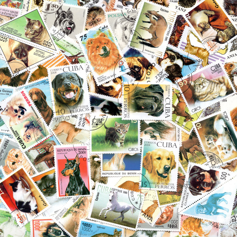 Animaux domestiques 200 timbres thématiques tous différents.