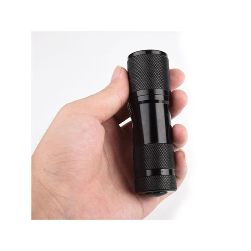 Mini Lampe UV 9 LED – 8,8 Cm, Corps Aluminium, 3 Piles AAA – Pour Camping, Vérification Billets, Lumière Noire