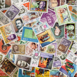 Littérature 50 timbres thématiques tous différents.