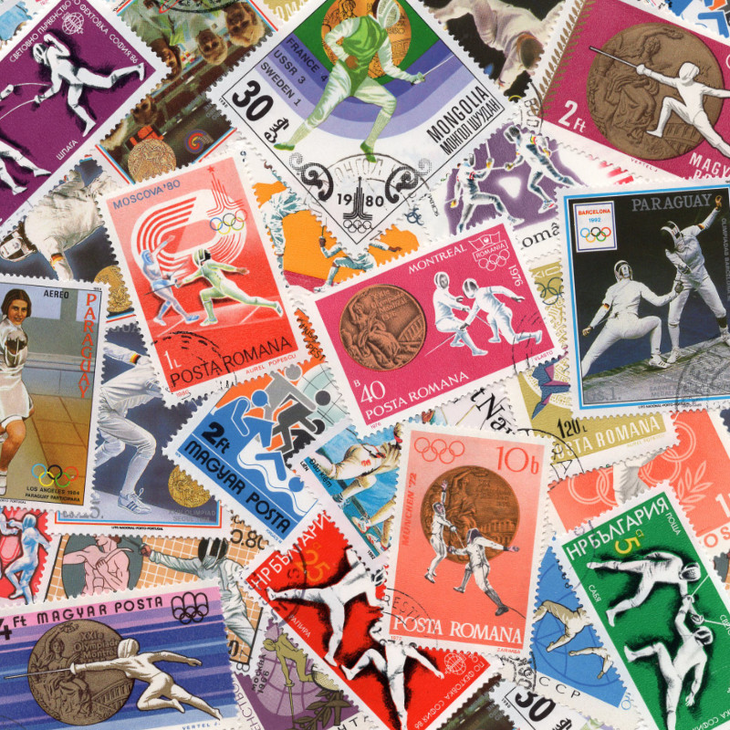 Escrime 25 timbres thématiques tous différents.