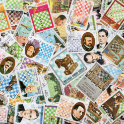 Échecs 50 timbres thématiques tous différents.
