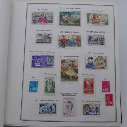 Collection timbres de France 1968-1998 en album Cérès.