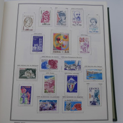 Collection timbres de France 1968-1998 en album Cérès.