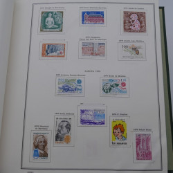 Collection timbres de France 1968-1998 en album Cérès.