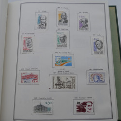 Collection timbres de France 1968-1998 en album Cérès.