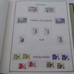 Collection timbres de France 1968-1998 en album Cérès.