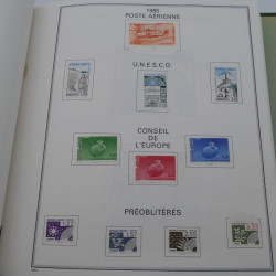 Collection timbres de France 1968-1998 en album Cérès.