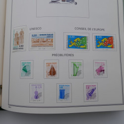 Collection timbres de France 1968-1998 en album Cérès.