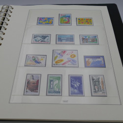 Collection timbres de France neufs 1993-1997 en album Lindner.