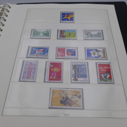 Collection timbres de France neufs 1993-1997 en album Lindner.