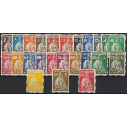 Portugal Cérès timbres poste N°414-437 série neuf*.