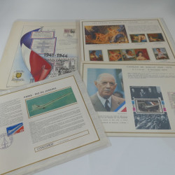 Valise philatélique avec timbres de France et monde à trier.