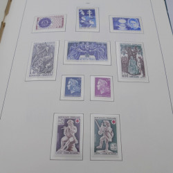 Collection timbres de France neufs** 1960-1989 en album Leuchtturm.