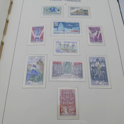 Collection timbres de France neufs** 1960-1989 en album Leuchtturm.