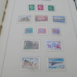 Collection timbres de France neufs** 1960-1989 en album Leuchtturm.