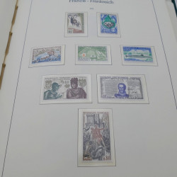 Collection timbres de France neufs** 1960-1989 en album Leuchtturm.