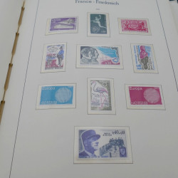Collection timbres de France neufs** 1960-1989 en album Leuchtturm.
